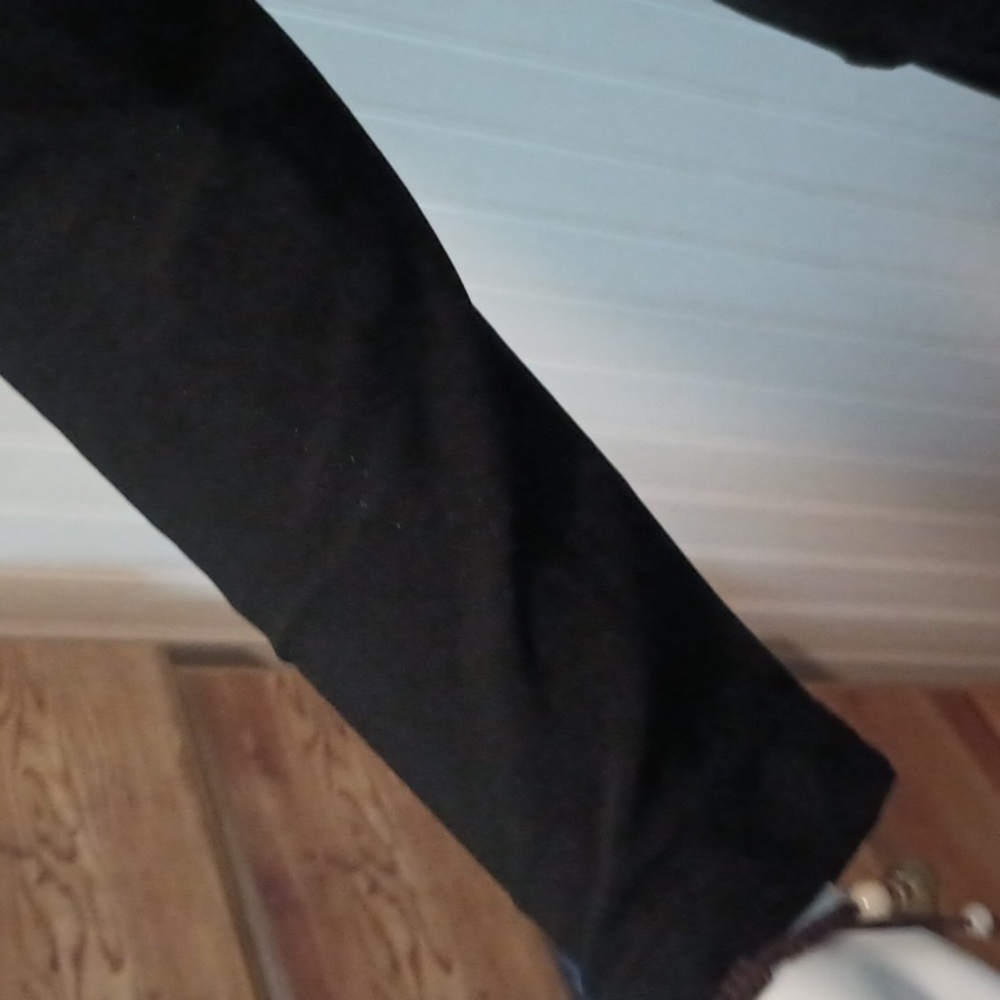 Polyester top - Picture 4 of 4